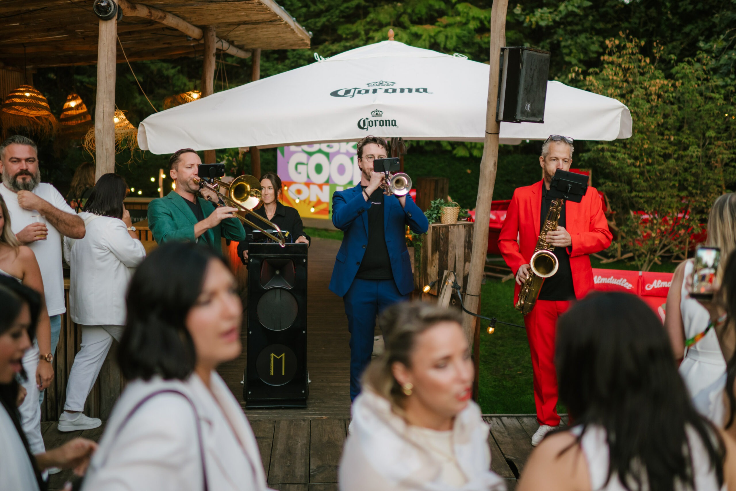 De Muzieksommelier - Intro met Beats & BRass